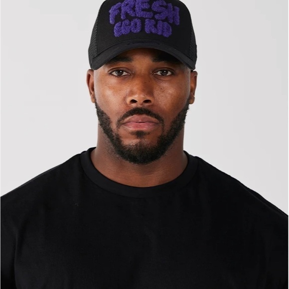 NEW ERA x FRESH EGO KID MESH BLACK & PURPLE TRUCKER - Picture 4 of 6